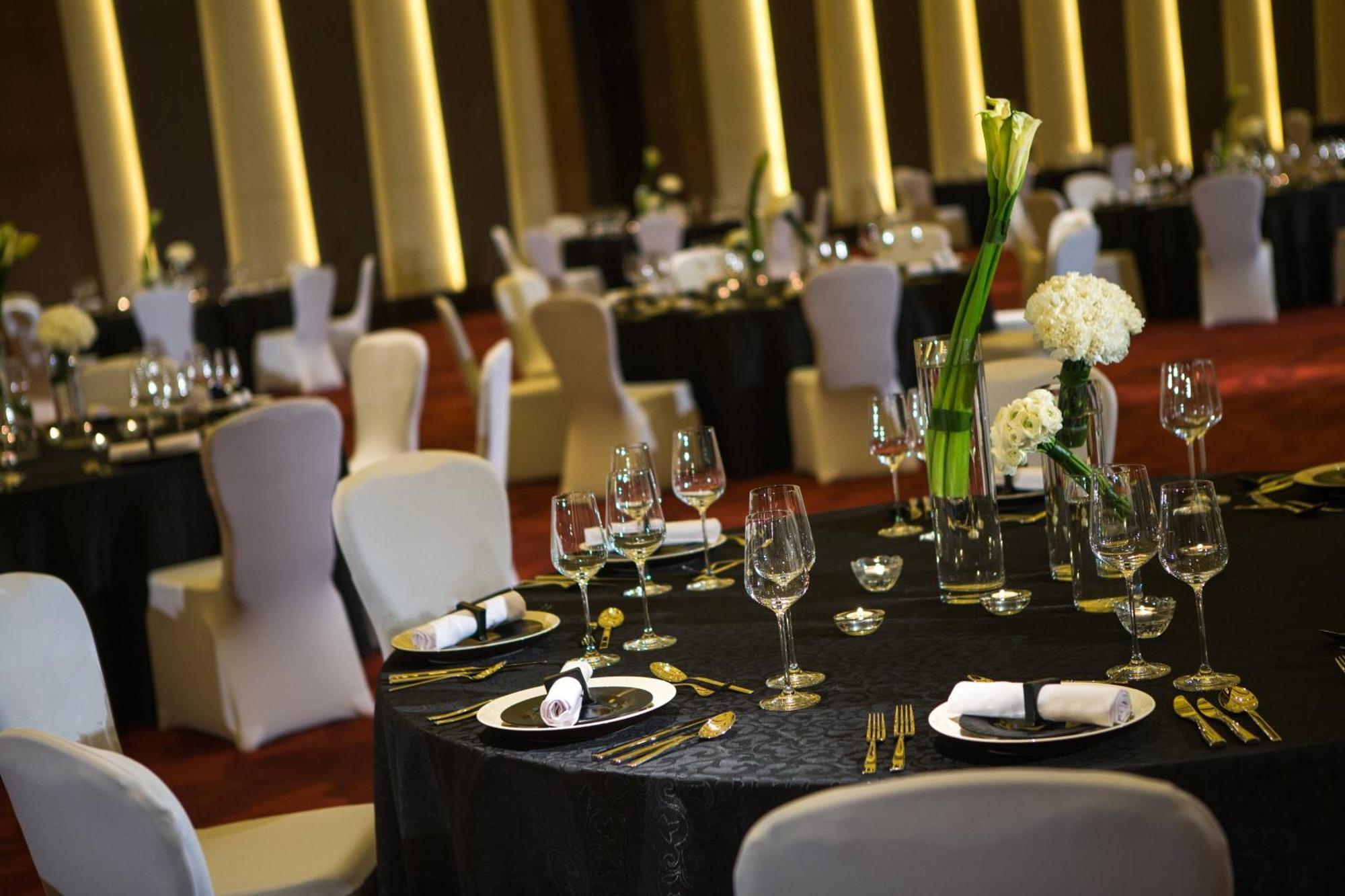 Renaissance Nanjing Olympic Centre Hotel Екстер'єр фото