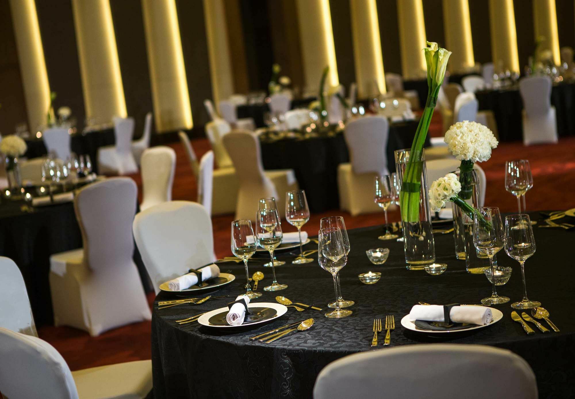 Renaissance Nanjing Olympic Centre Hotel Екстер'єр фото